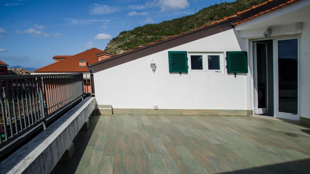 009 - Attico Sant'Anna Vista Mare 150M Dalla Spiaggia Con Terrazza Privata Apartment เซสตรี เลวานเต ภายนอก รูปภาพ