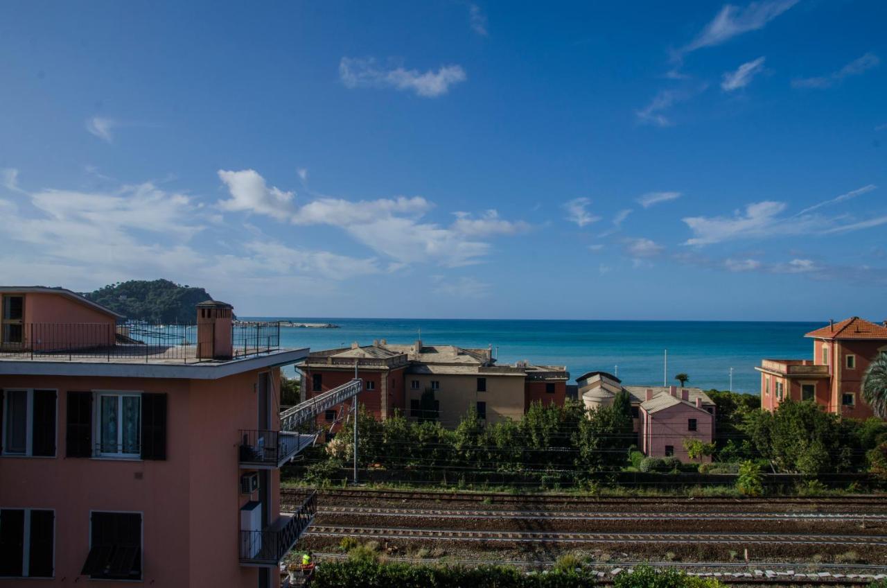 009 - Attico Sant'Anna Vista Mare 150M Dalla Spiaggia Con Terrazza Privata Apartment เซสตรี เลวานเต ภายนอก รูปภาพ
